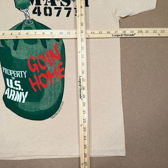 Vintage 1982 MASH 4077th Goin Home T Shirt U.S. Army Graphic Tee Tan Size S - Picture 8 of 8